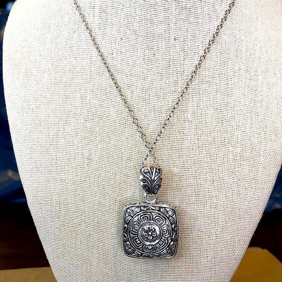 BARSE Red Garnet Cabochon and Silver Filigree Reversible Pendant NWT - Picture 3 of 7